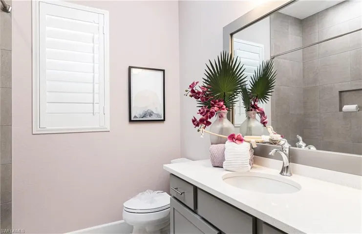 298  Indies E DR, Naples, FL 34114