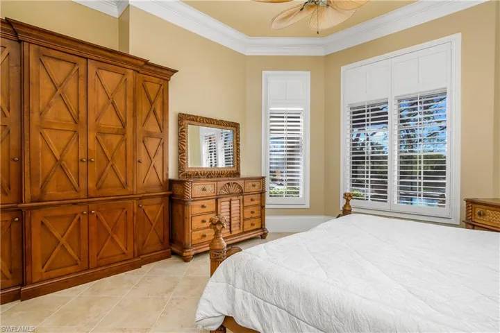 Large and bright...king size bed