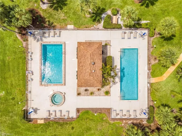 1733 Courtyard Way B205, Naples, Florida 34112