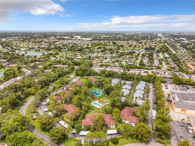 1733 Courtyard Way B205, Naples, Florida 34112