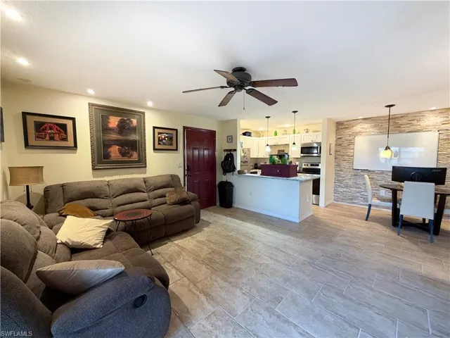 5713 Foxlake Dr, North Fort Myers, Florida 33917