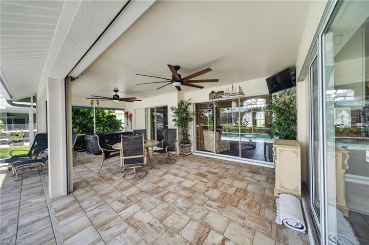 1425 Sw 50th St, Cape Coral, Florida 33914
