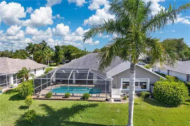 1425 Sw 50th St, Cape Coral, Florida 33914