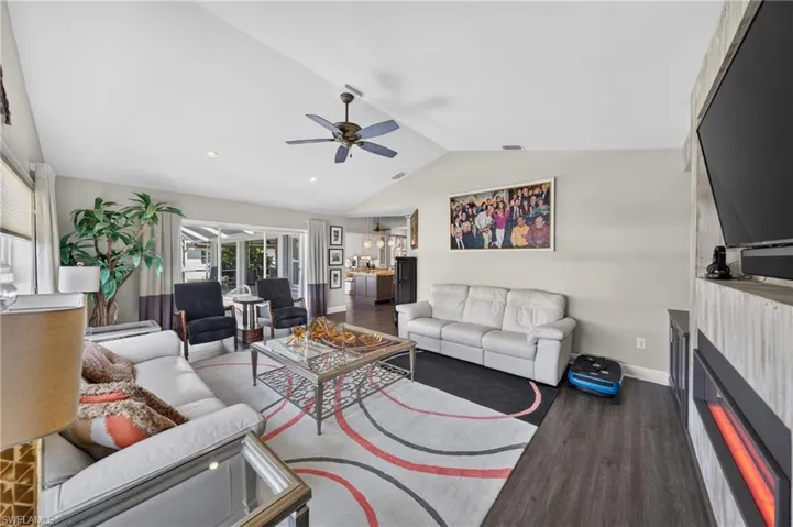 1425 Sw 50th St, Cape Coral, Florida 33914