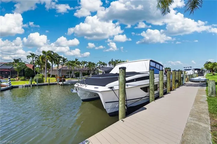 1425 Sw 50th St, Cape Coral, Florida 33914