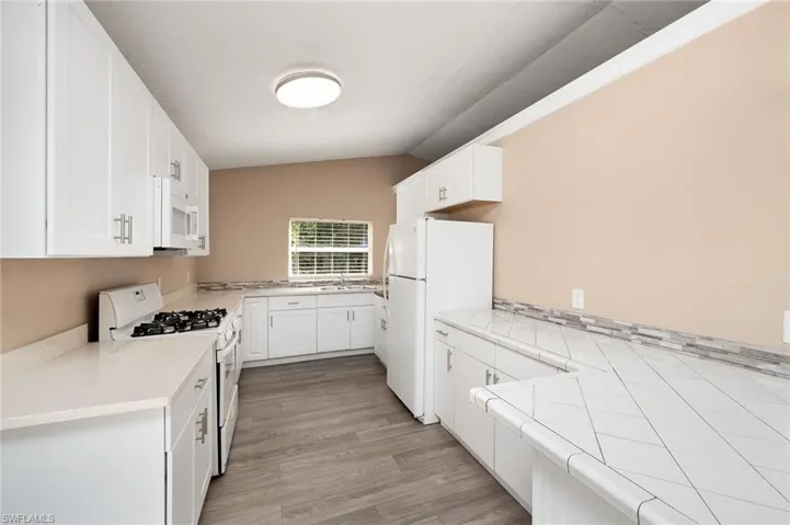 Apartment Kitchen