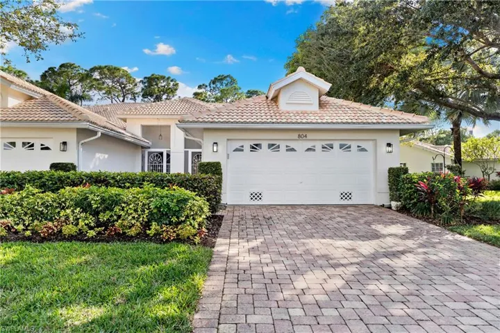 804  Wiggins Bay  DR, Naples, FL 34110