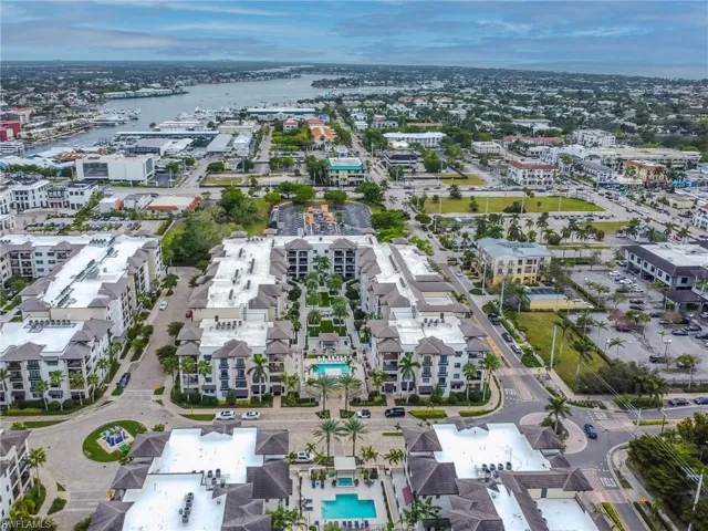 Naples Square birds eye view