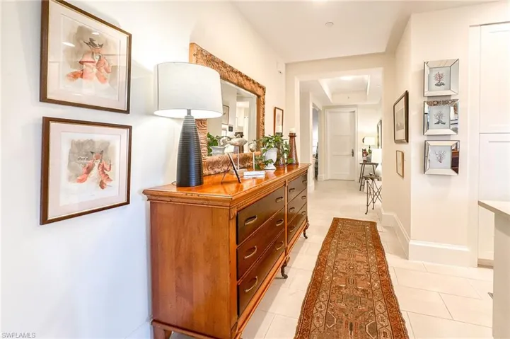 Split bedroom design offers wonderful privacy