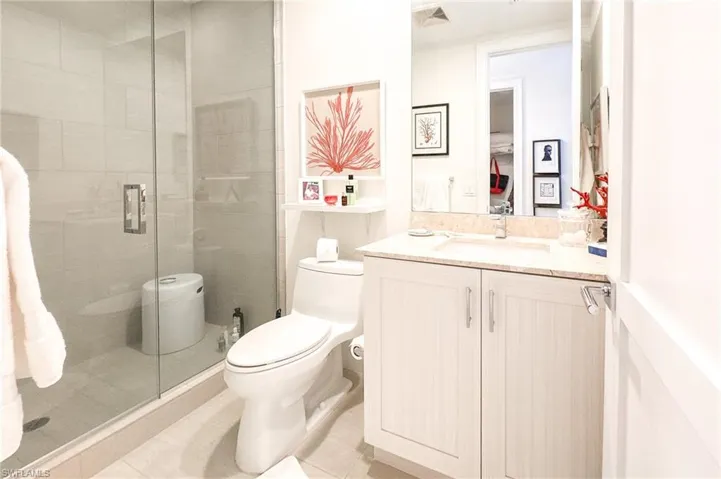 2nd guest bathroom