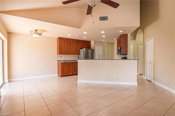 2009 Nw 41st Ave, Cape Coral, Florida 33993