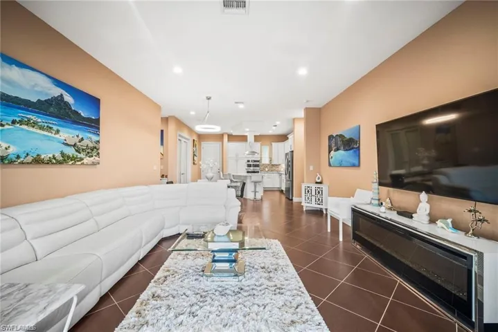 21460 Strada Nuova Cir, Estero, Florida 33928