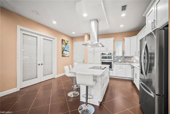 21460 Strada Nuova Cir, Estero, Florida 33928