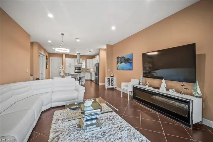 21460 Strada Nuova Cir, Estero, Florida 33928