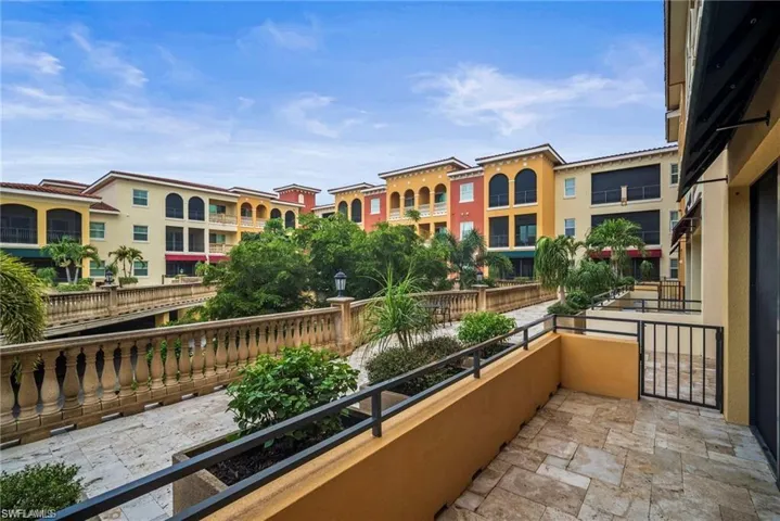 21460 Strada Nuova Cir, Estero, Florida 33928