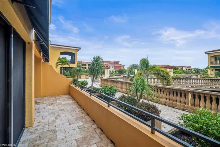 21460 Strada Nuova Cir, Estero, Florida 33928