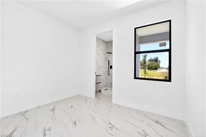 618 Ne 12th St, Cape Coral, Florida 33909