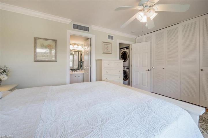 800  River Point  DR, Naples, FL 34102