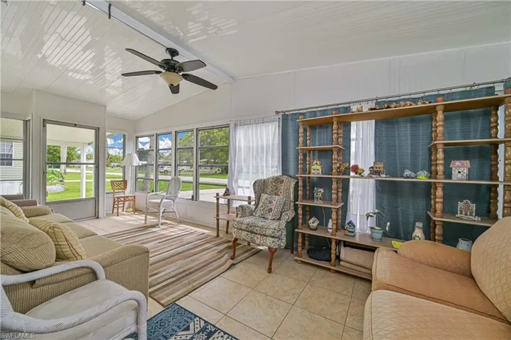 241 Indian Key Ln 256, Naples, Florida 34114