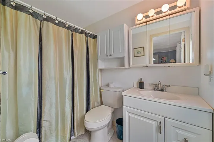 241 Indian Key Ln 256, Naples, Florida 34114