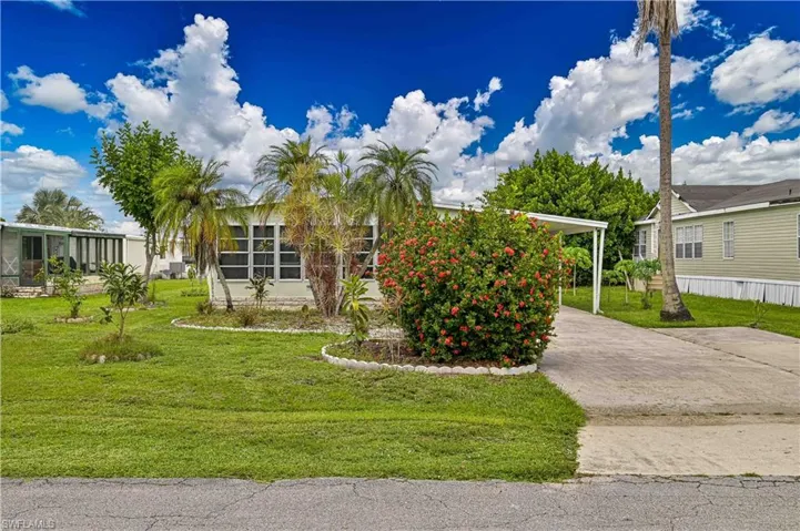 241 Indian Key Ln 256, Naples, Florida 34114