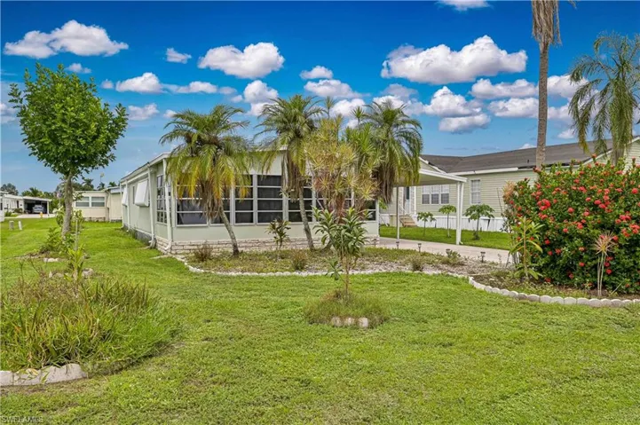 241 Indian Key Ln 256, Naples, Florida 34114
