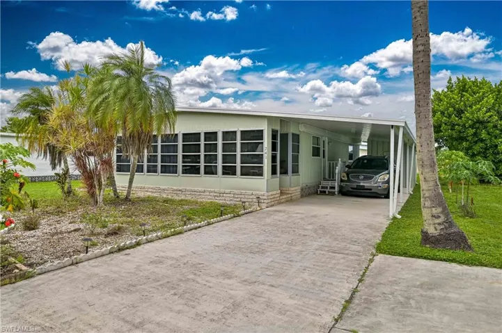 241 Indian Key Ln 256, Naples, Florida 34114
