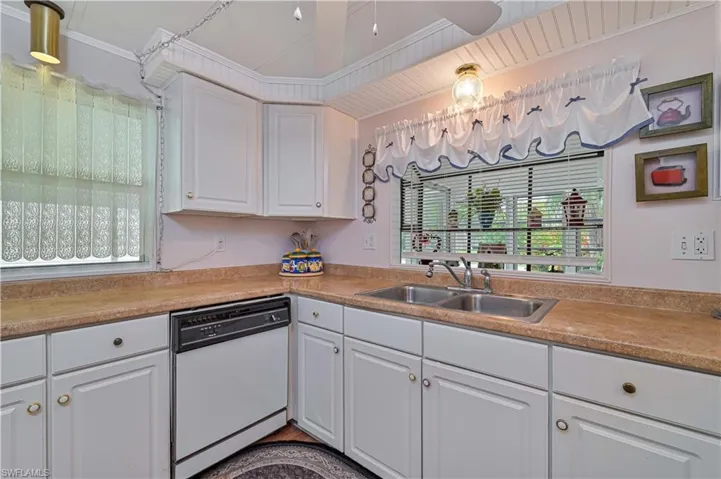 241 Indian Key Ln 256, Naples, Florida 34114