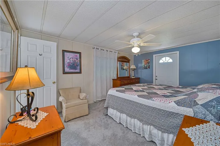 241 Indian Key Ln 256, Naples, Florida 34114