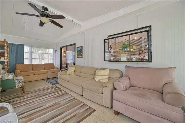 241 Indian Key Ln 256, Naples, Florida 34114