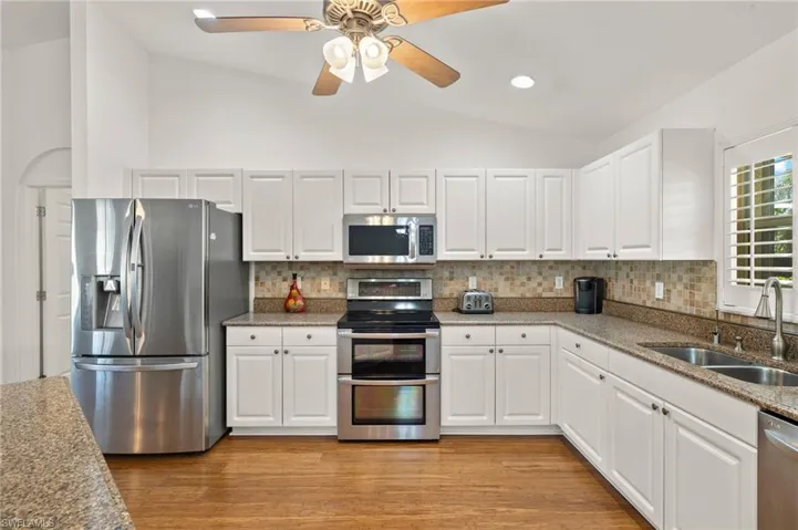 1112 Sw 24th St, Cape Coral Fl 33991
