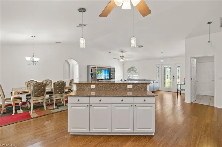 1112 Sw 24th St, Cape Coral Fl 33991