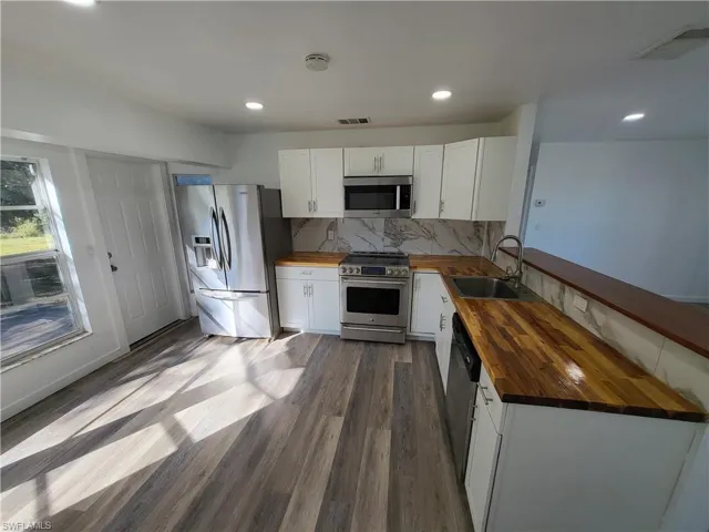 6143 Hester Ave, Fort Myers, Florida 33905