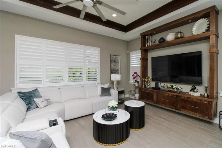 14849  Windward  LN, Naples, FL 34114