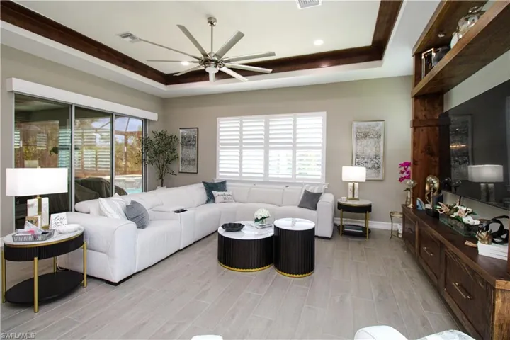 14849  Windward  LN, Naples, FL 34114