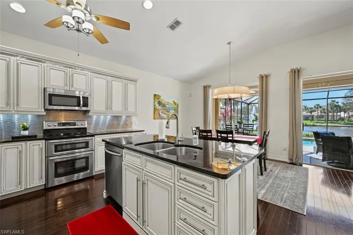 11281  Callaway Greens  DR, Fort Myers, FL 33913