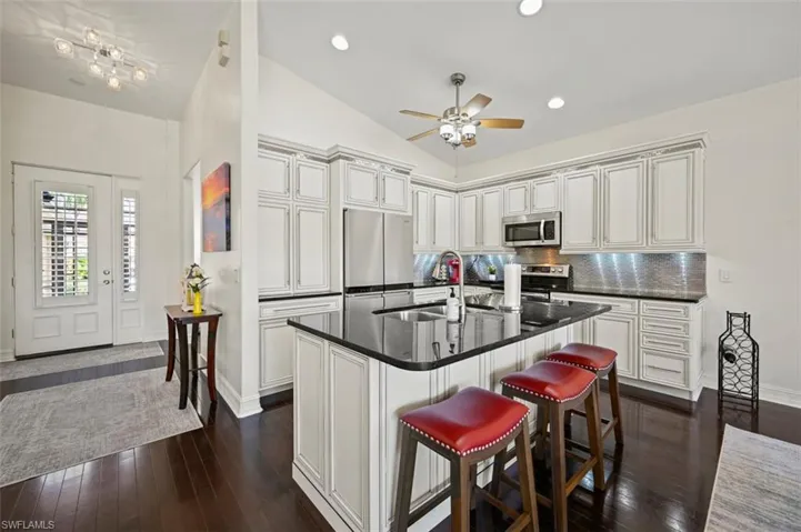 11281  Callaway Greens  DR, Fort Myers, FL 33913