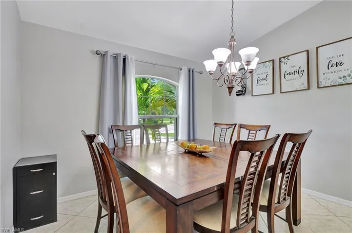 1730 Ne 35th St, Cape Coral Fl 33909