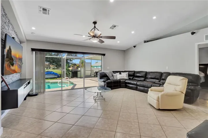 1730 Ne 35th St, Cape Coral Fl 33909