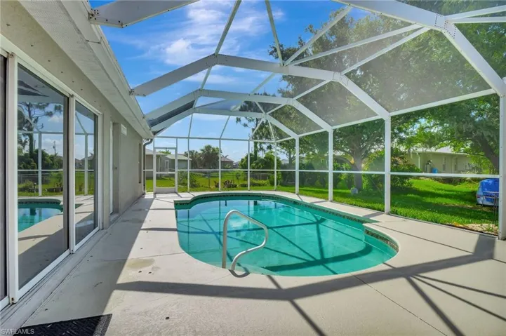 1730 Ne 35th St, Cape Coral Fl 33909