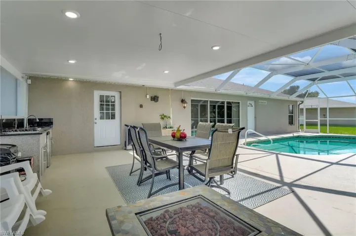 1730 Ne 35th St, Cape Coral Fl 33909