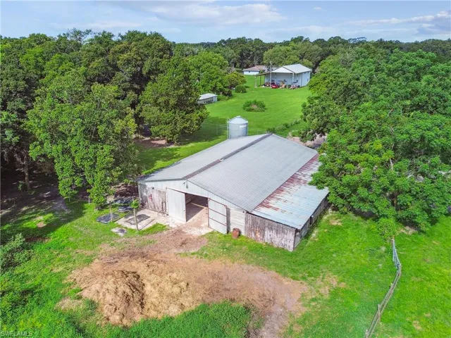 18139 Benes Roush Rd, Brooksville, Mississippi 39604