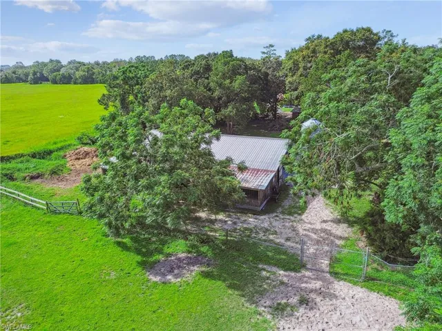 18139 Benes Roush Rd, Brooksville, Mississippi 39604