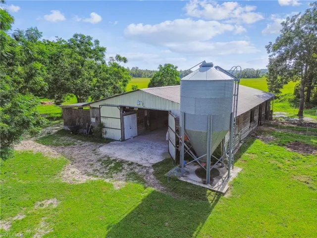 18139 Benes Roush Rd, Brooksville, Mississippi 39604