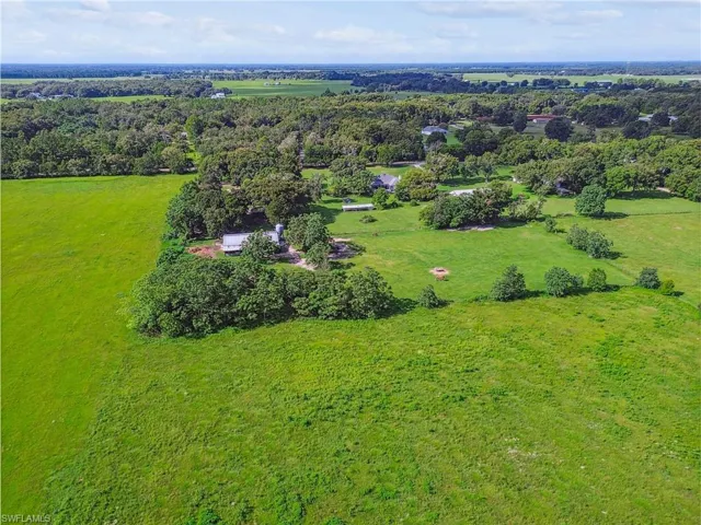 18139 Benes Roush Rd, Brooksville, Mississippi 39604