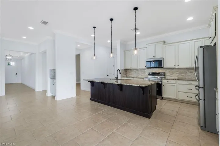 3529  Pilot  CIR, Naples, FL 34120