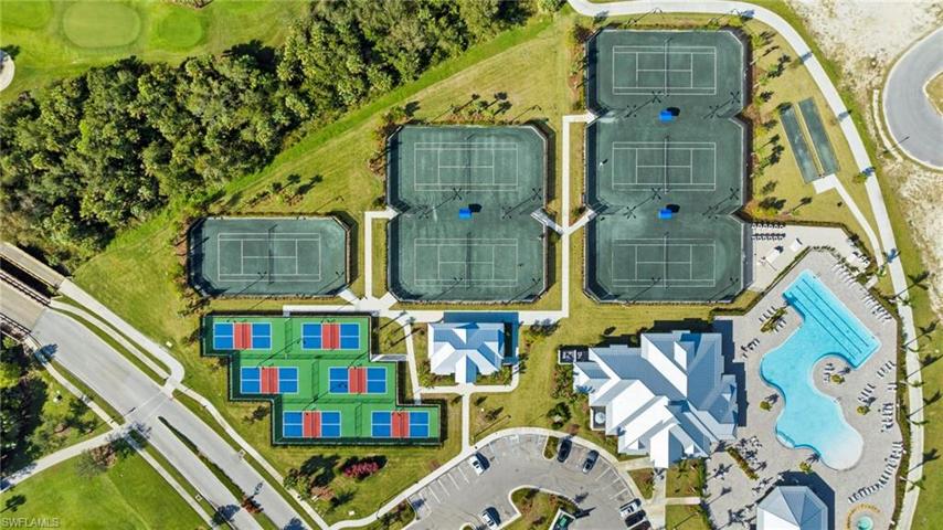 Tennis/Pickleball Courts