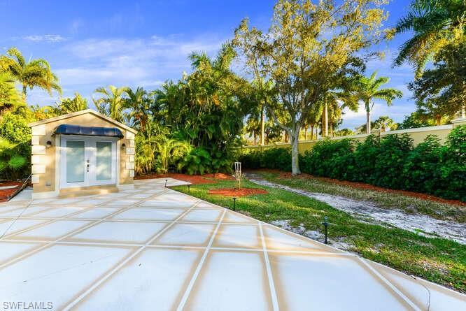 4504  Southern Breeze  DR, Naples, FL 34114