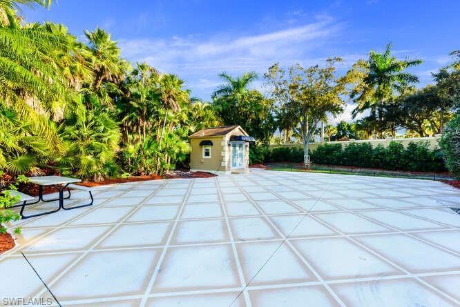 4504  Southern Breeze  DR, Naples, FL 34114