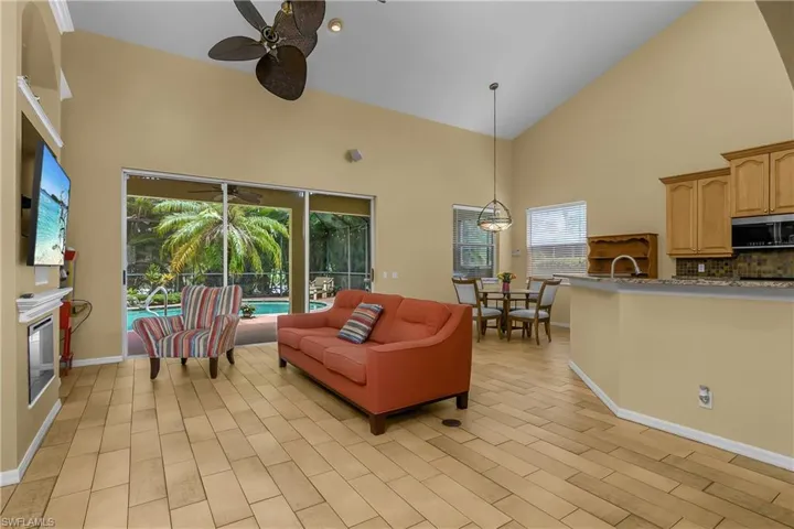 12835 Fox Hollow Cir, Fort Myers, Florida 33912